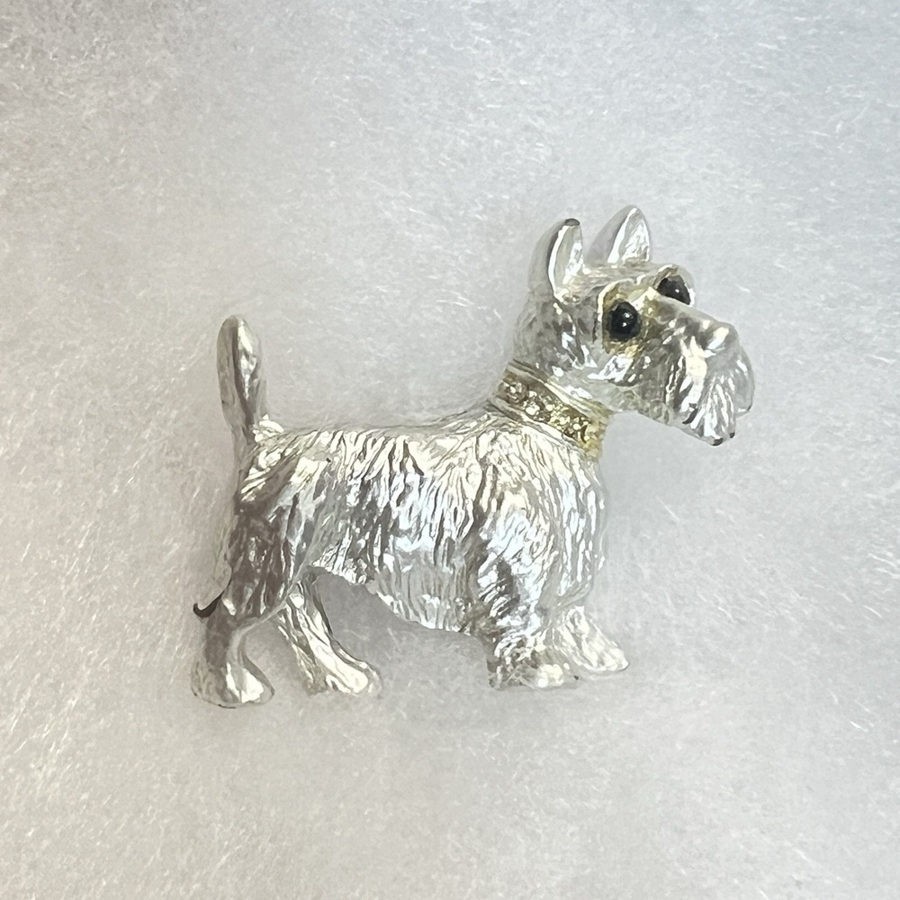VINTAGE Scottie Dog Clothing Pin/pendant‎ Metal with  Glass stones eyes/collar